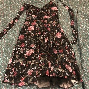 Hot topic floral dress (price negotiable)